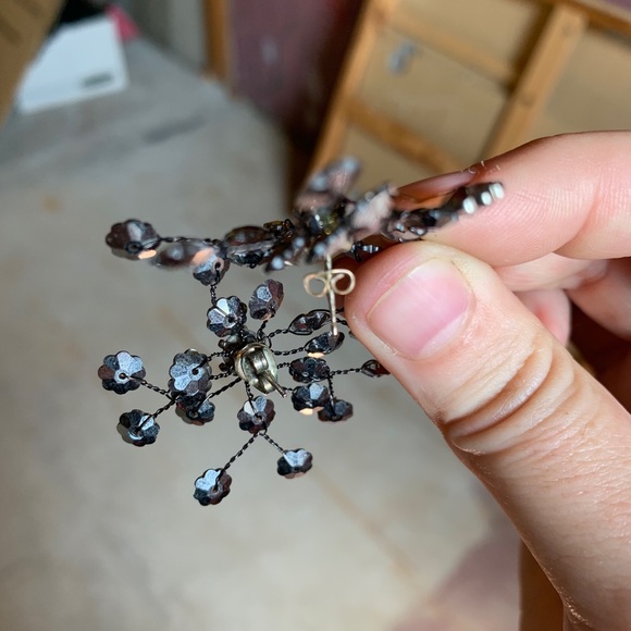 Bold Sparkly earrings - Picture 13 of 15